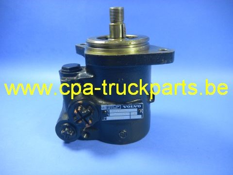 Pompe de direction VOLVO 1588973