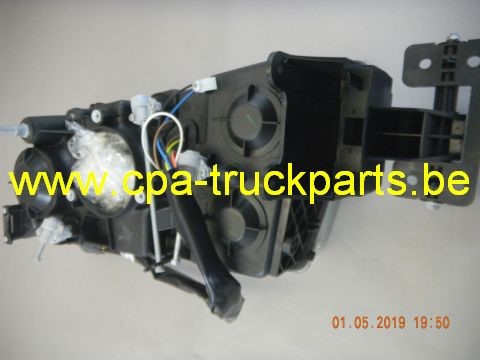 Phare Gauche VOLVO 21001650 Left Headlamp
