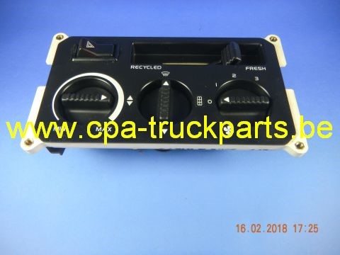 Panneau de commande de climatisation VOLVO 3182282