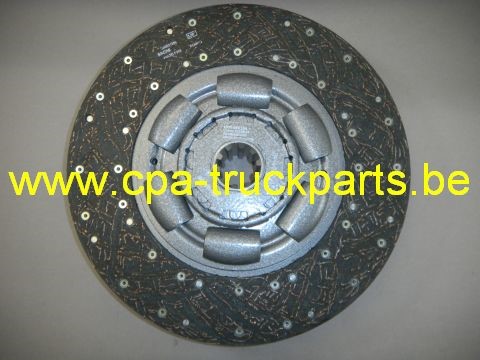 Disque d'Embrayage VOLVO 8113947
